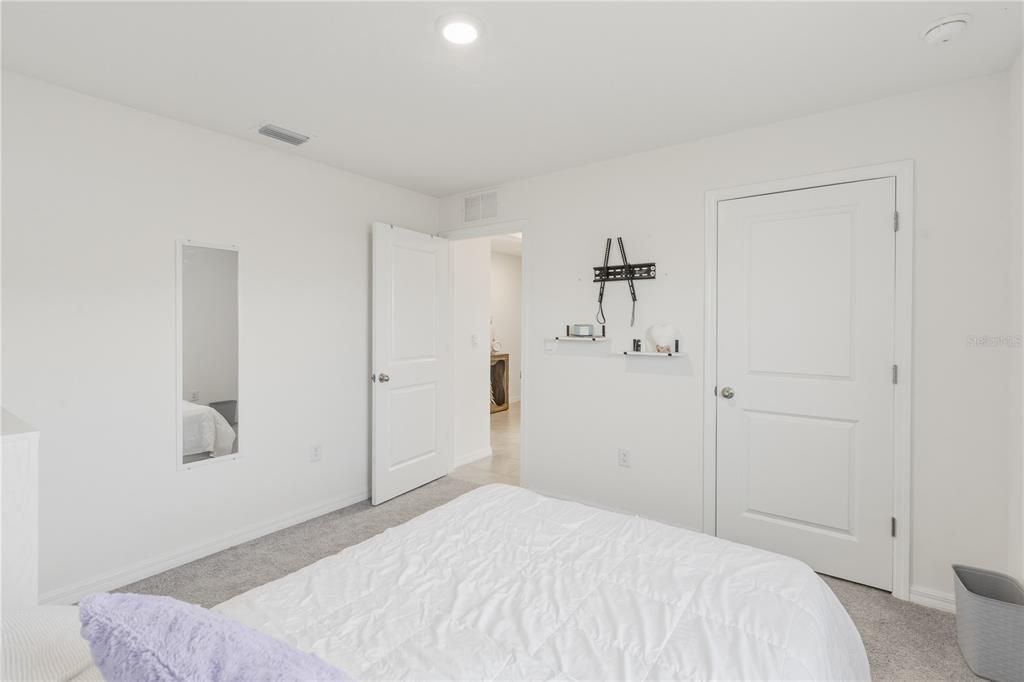 For Rent: $2,200 (3 beds, 2 baths, 1615 Square Feet)