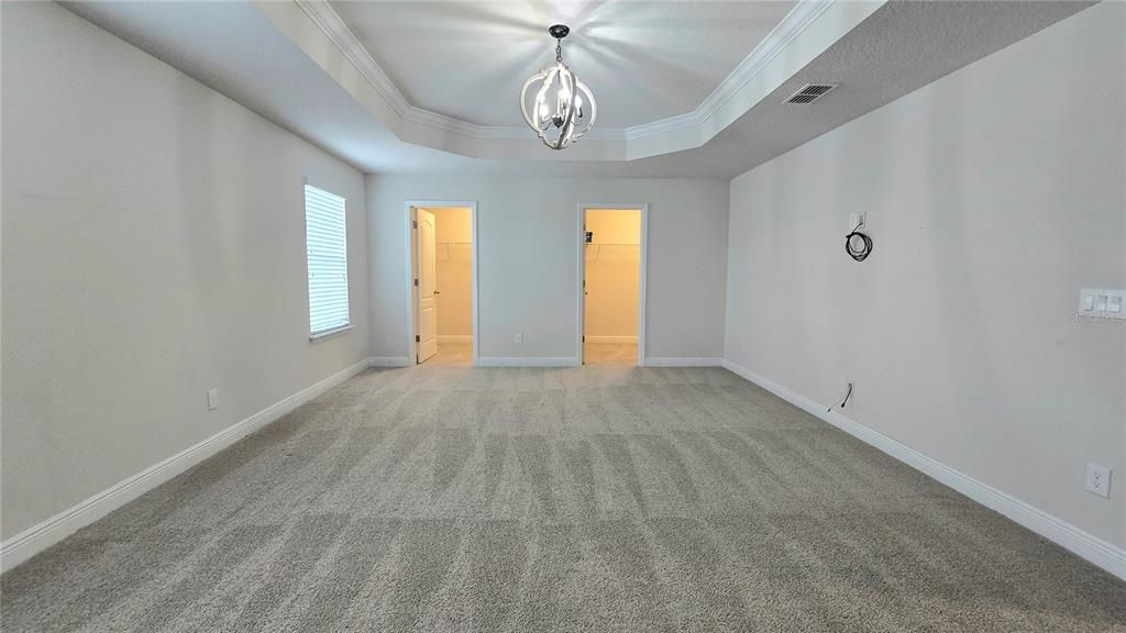 Active With Contract: $629,000 (5 beds, 2 baths, 3056 Square Feet)