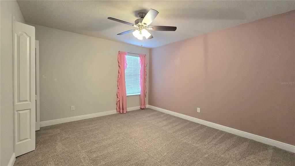 Active With Contract: $629,000 (5 beds, 2 baths, 3056 Square Feet)