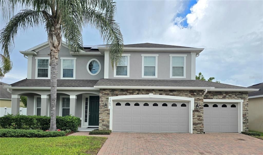 Active With Contract: $629,000 (5 beds, 2 baths, 3056 Square Feet)