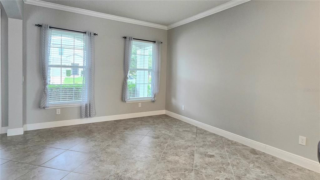 Active With Contract: $629,000 (5 beds, 2 baths, 3056 Square Feet)