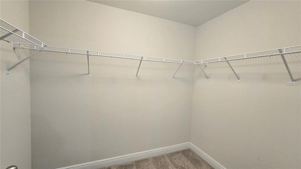 Active With Contract: $629,000 (5 beds, 2 baths, 3056 Square Feet)