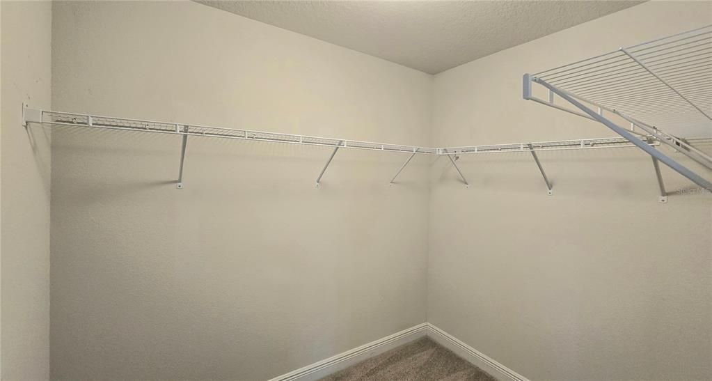 Active With Contract: $629,000 (5 beds, 2 baths, 3056 Square Feet)