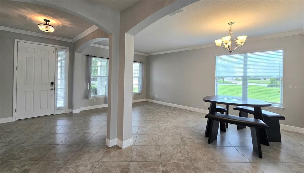 Active With Contract: $629,000 (5 beds, 2 baths, 3056 Square Feet)