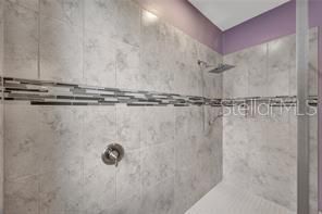 En Venta: $749,000 (5 camas, 4 baños, 3761 Pies cuadrados)