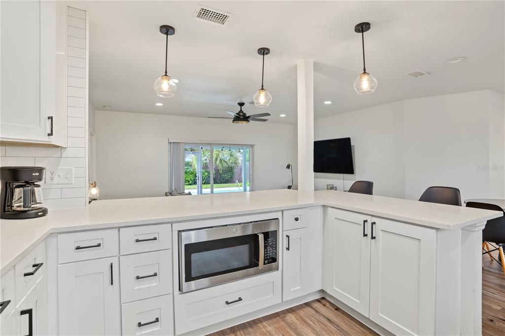 En Venta: $499,000 (3 camas, 2 baños, 1306 Pies cuadrados)