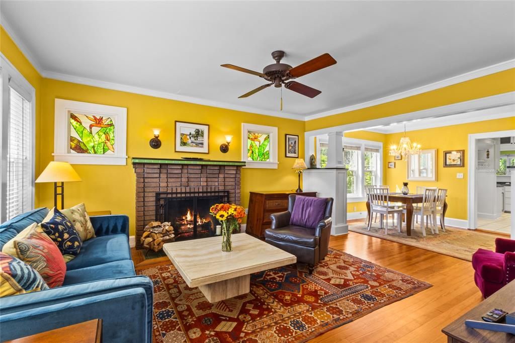 Active With Contract: $599,000 (2 beds, 2 baths, 1250 Square Feet)