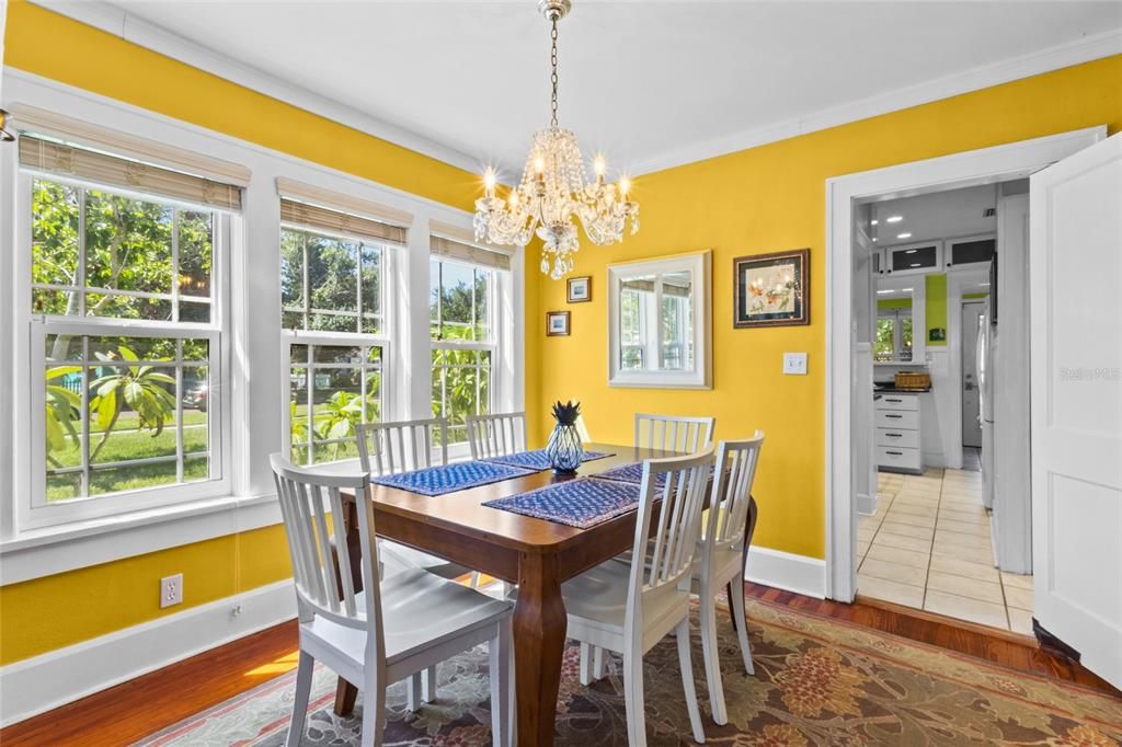 Active With Contract: $599,000 (2 beds, 2 baths, 1250 Square Feet)