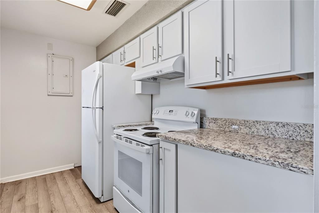 En Venta: $230,000 (2 camas, 2 baños, 990 Pies cuadrados)