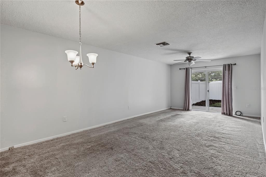 En Venta: $230,000 (2 camas, 2 baños, 990 Pies cuadrados)