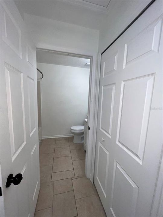 На продажу: $339,999 (4 спален, 2 ванн, 1811 Квадратных фут)