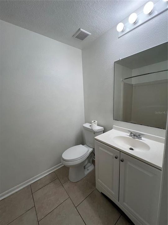 На продажу: $339,999 (4 спален, 2 ванн, 1811 Квадратных фут)