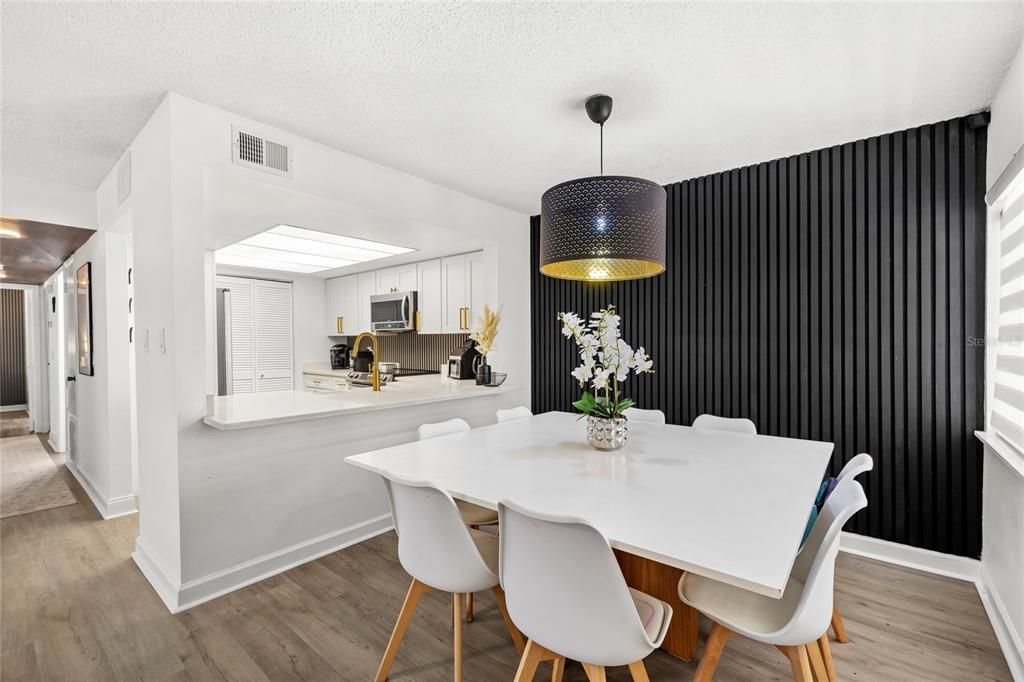 For Rent: $1,650 (2 beds, 2 baths, 1231 Square Feet)