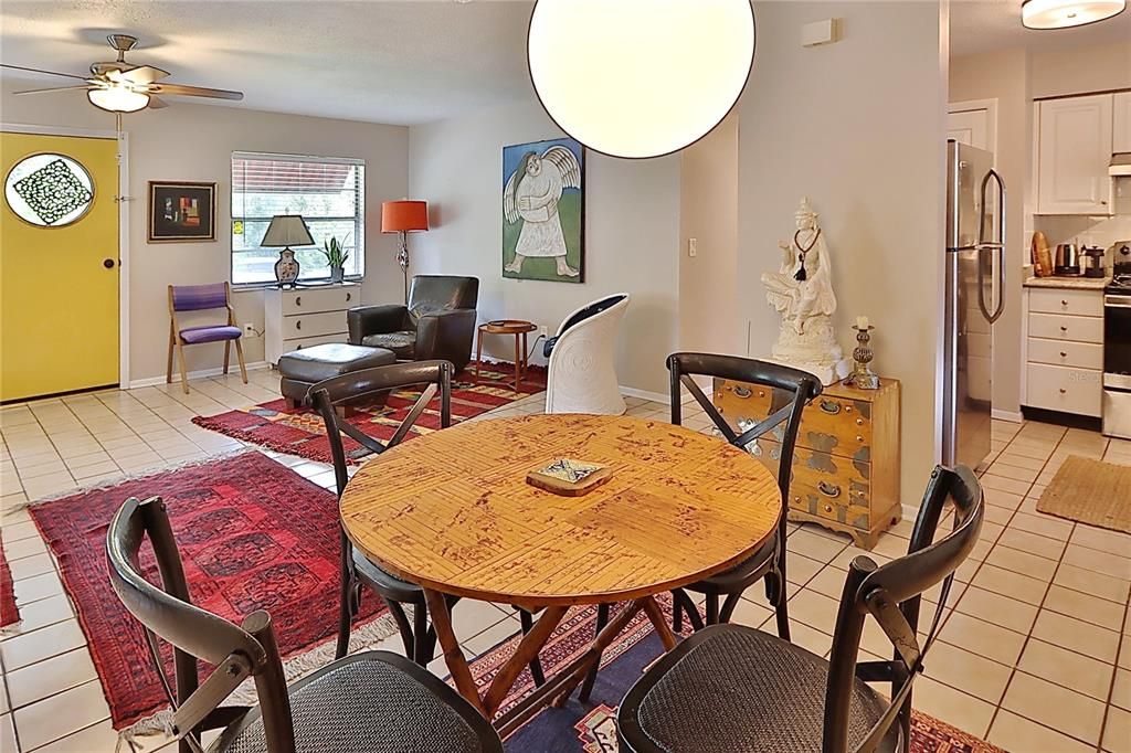 For Sale: $349,000 (3 beds, 1 baths, 1150 Square Feet)