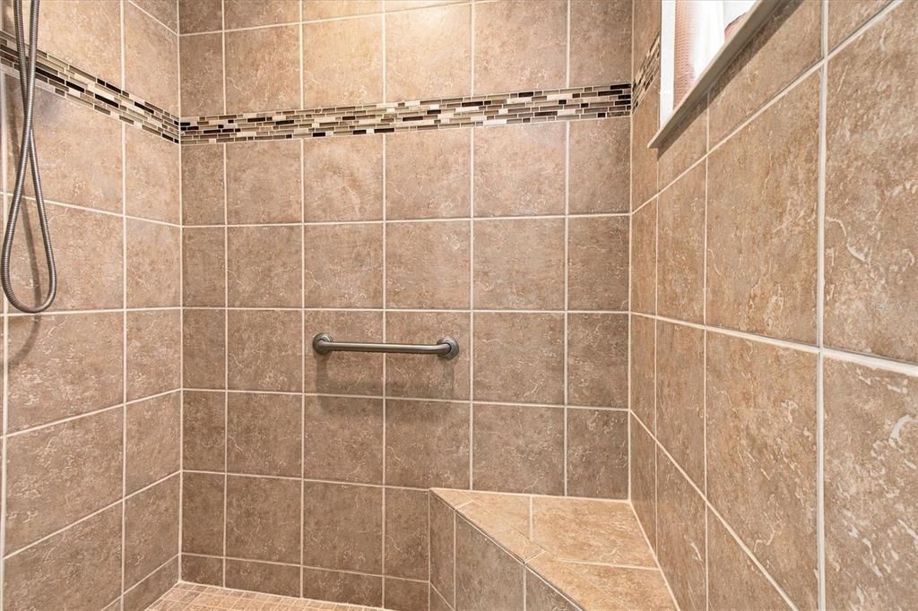 Active With Contract: $479,900 (3 beds, 2 baths, 1944 Square Feet)