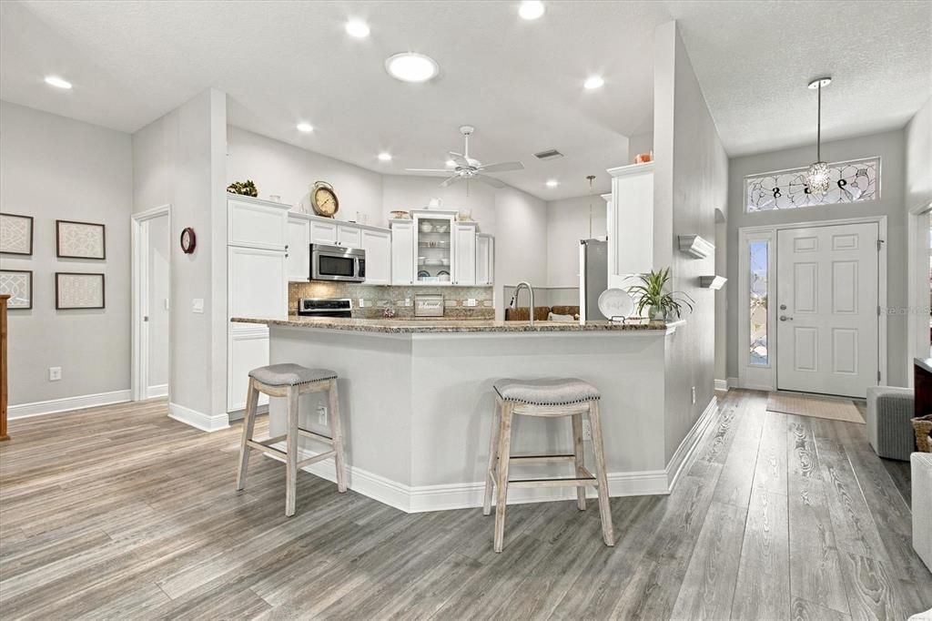 Active With Contract: $479,900 (3 beds, 2 baths, 1944 Square Feet)