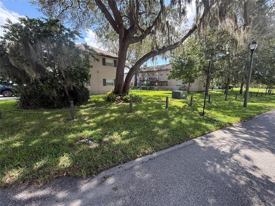 For Rent: $1,600 (2 beds, 1 baths, 765 Square Feet)