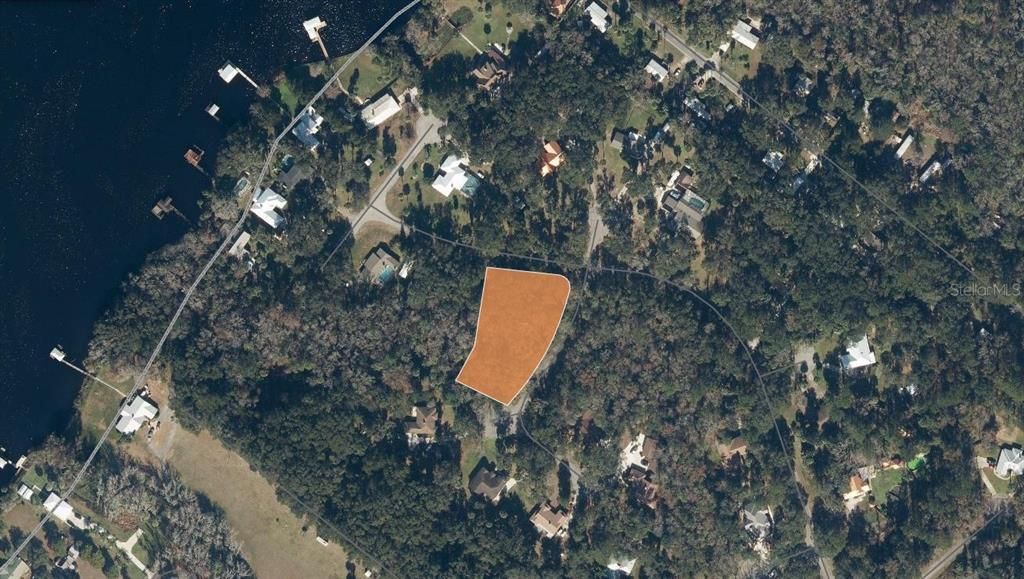 待售: $40,000 (0.99 acres)