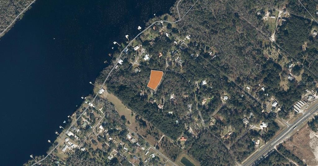 待售: $40,000 (0.99 acres)