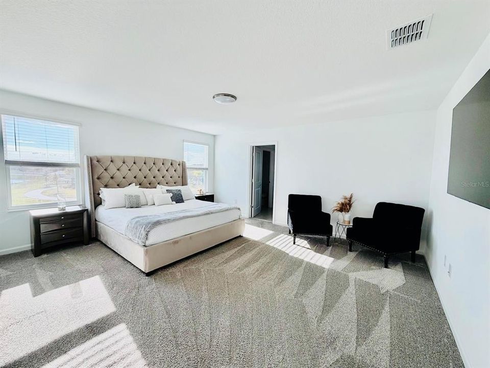 В аренду: $2,799 (4 спален, 2 ванн, 3165 Квадратных фут)
