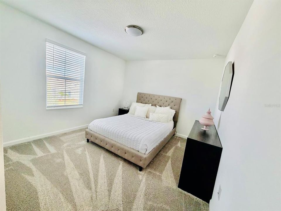 В аренду: $2,799 (4 спален, 2 ванн, 3165 Квадратных фут)