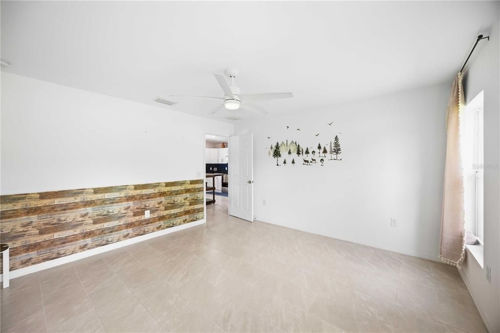 En Venta: $369,900 (2 camas, 2 baños, 979 Pies cuadrados)