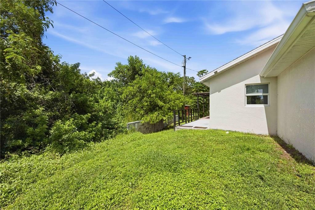 En Venta: $369,900 (2 camas, 2 baños, 979 Pies cuadrados)