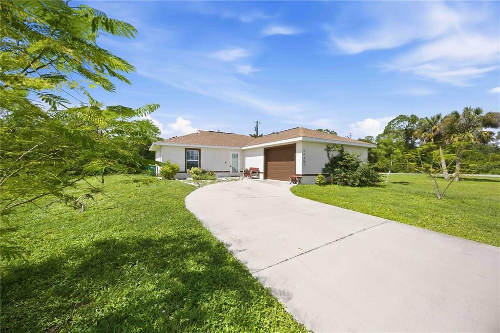 En Venta: $369,900 (2 camas, 2 baños, 979 Pies cuadrados)