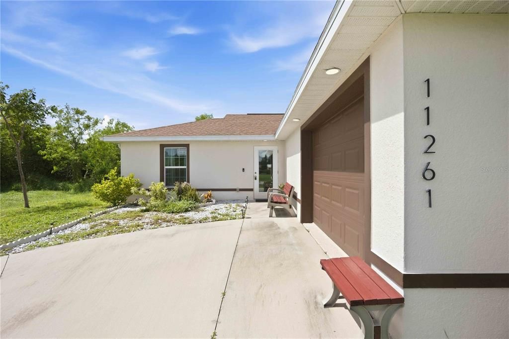 En Venta: $369,900 (2 camas, 2 baños, 979 Pies cuadrados)