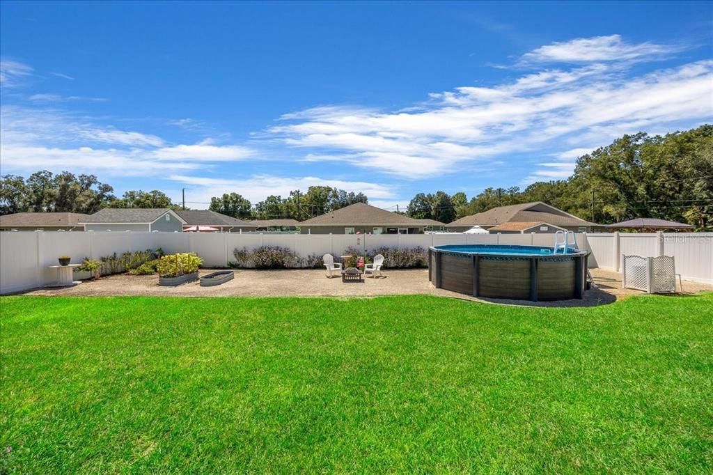 For Sale: $285,000 (3 beds, 2 baths, 1667 Square Feet)