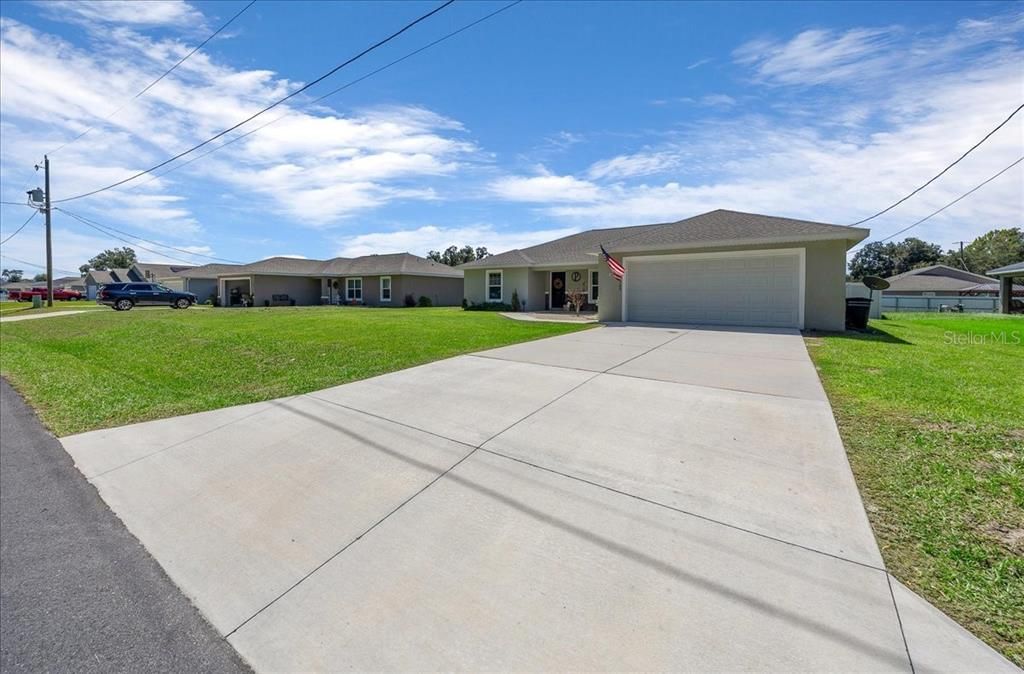 For Sale: $285,000 (3 beds, 2 baths, 1667 Square Feet)