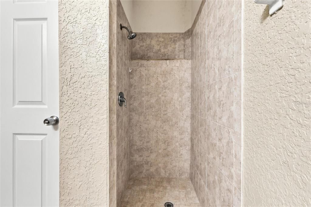 待售: $395,000 (4 贝兹, 0 浴室, 2266 平方英尺)
