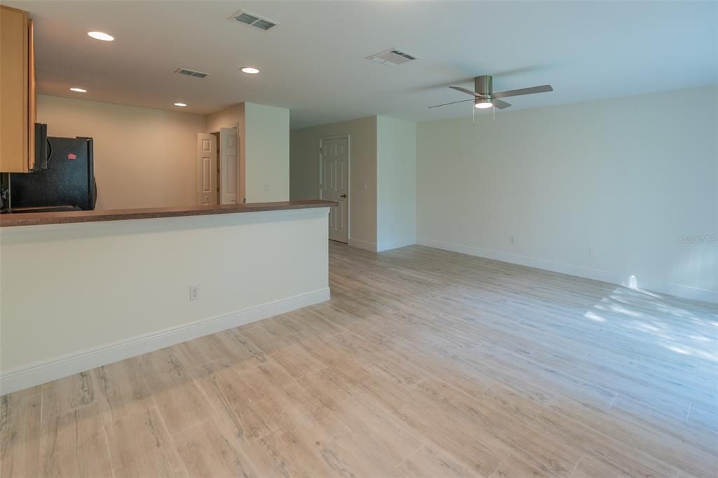 For Rent: $1,995 (2 beds, 2 baths, 1344 Square Feet)