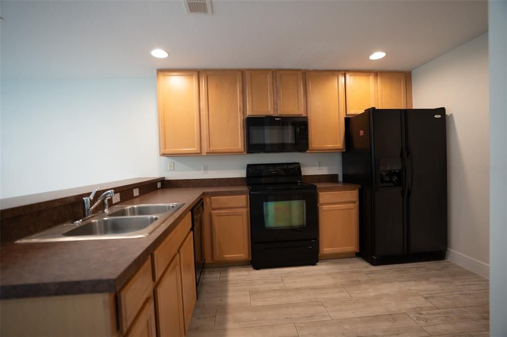 For Rent: $1,995 (2 beds, 2 baths, 1344 Square Feet)