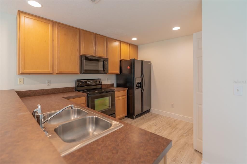 For Rent: $1,995 (2 beds, 2 baths, 1344 Square Feet)