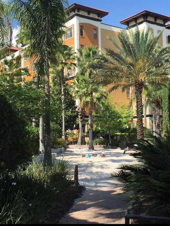 En Venta: $165,000 (2 camas, 2 baños, 957 Pies cuadrados)