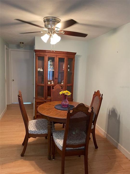 For Sale: $65,000 (1 beds, 1 baths, 624 Square Feet)