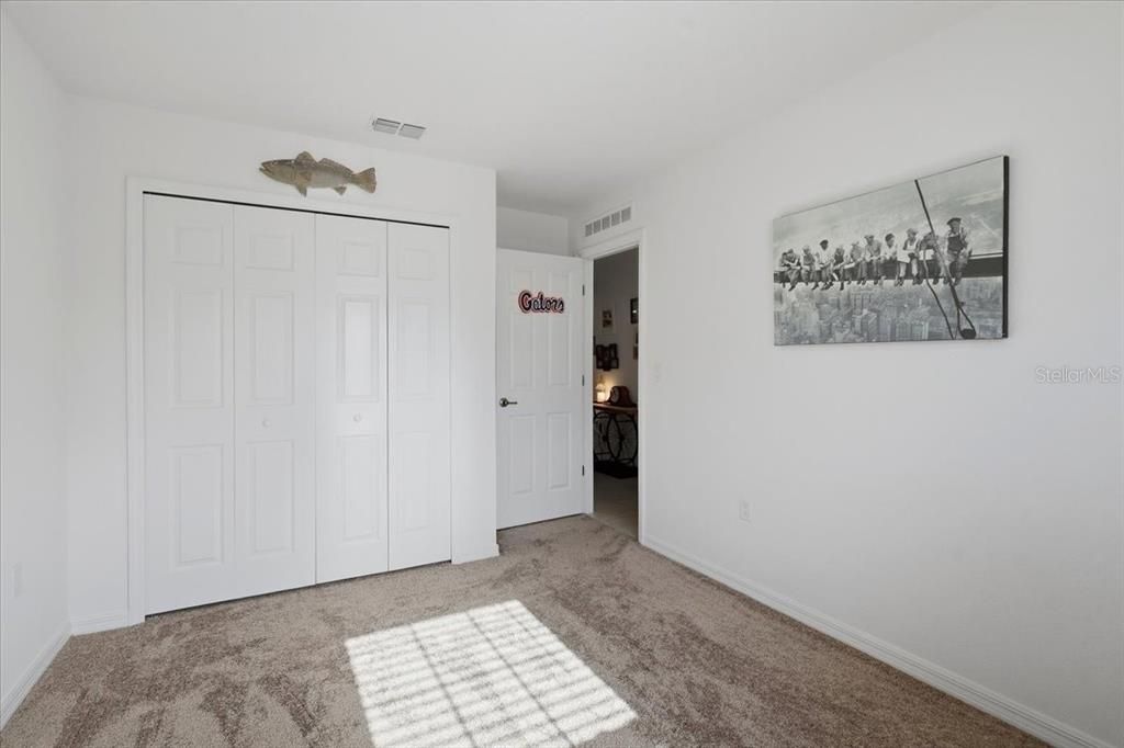 For Sale: $364,000 (5 beds, 2 baths, 2052 Square Feet)