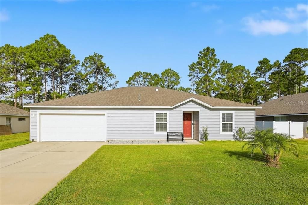 For Sale: $364,000 (5 beds, 2 baths, 2052 Square Feet)
