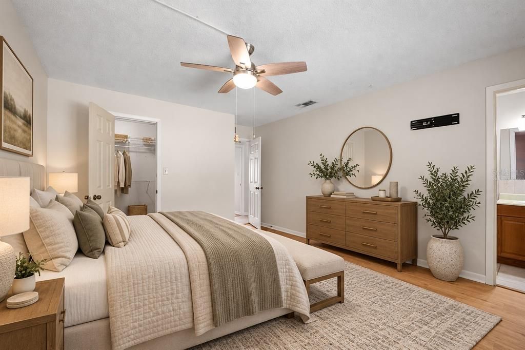 Active With Contract: $325,000 (3 beds, 2 baths, 1580 Square Feet)