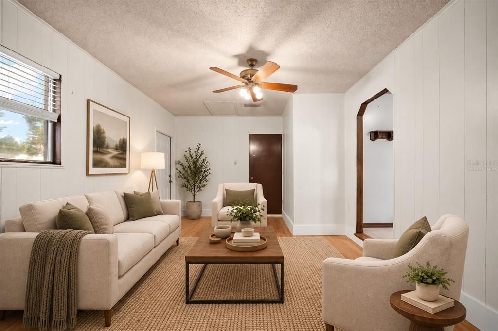 Active With Contract: $325,000 (3 beds, 2 baths, 1580 Square Feet)