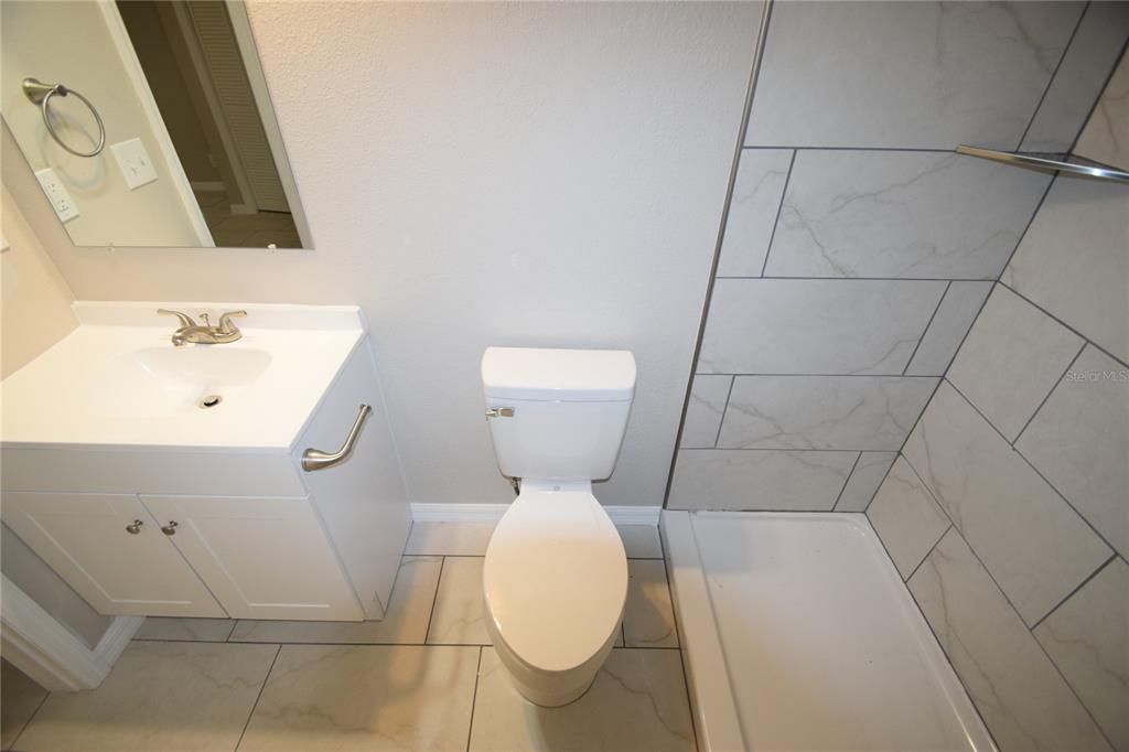 В аренду: $1,095 (1 спален, 1 ванн, 840 Квадратных фут)