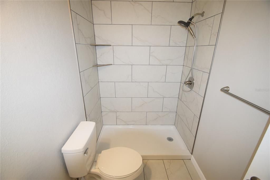 В аренду: $1,095 (1 спален, 1 ванн, 840 Квадратных фут)