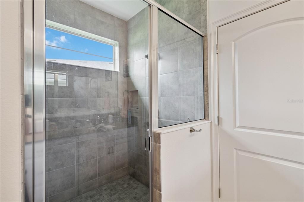 На продажу: $439,900 (3 спален, 2 ванн, 1852 Квадратных фут)