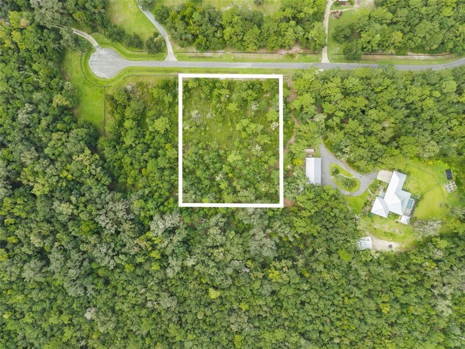 En Venta: $250,000 (5.12 acres)