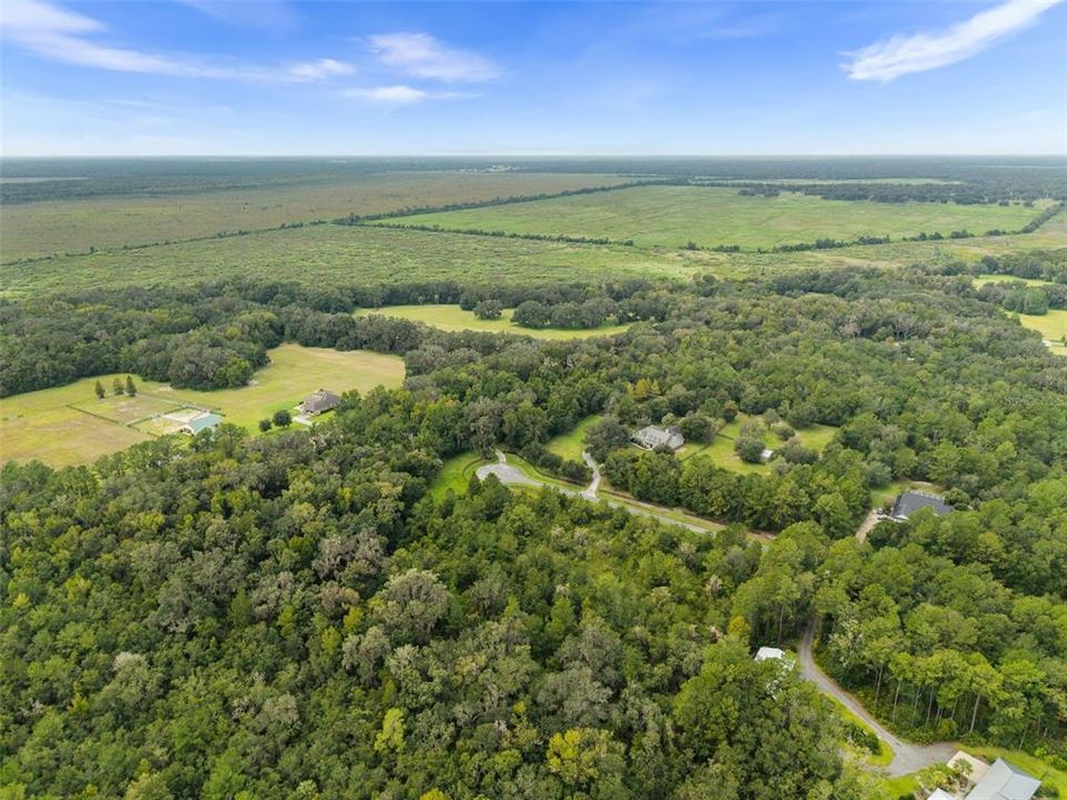 En Venta: $250,000 (5.12 acres)