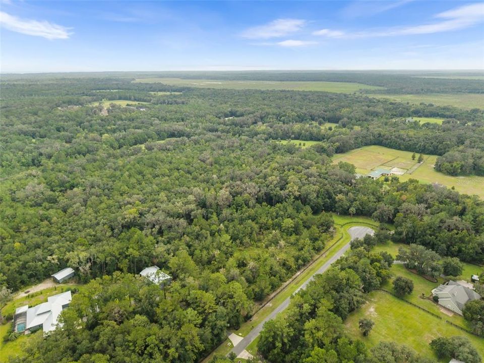 En Venta: $250,000 (5.12 acres)