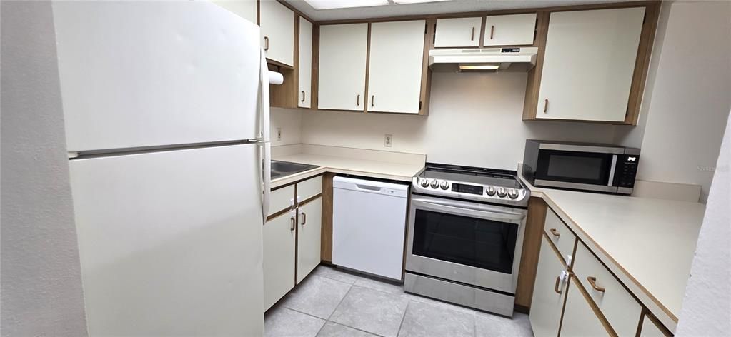 For Rent: $1,795 (2 beds, 2 baths, 1263 Square Feet)