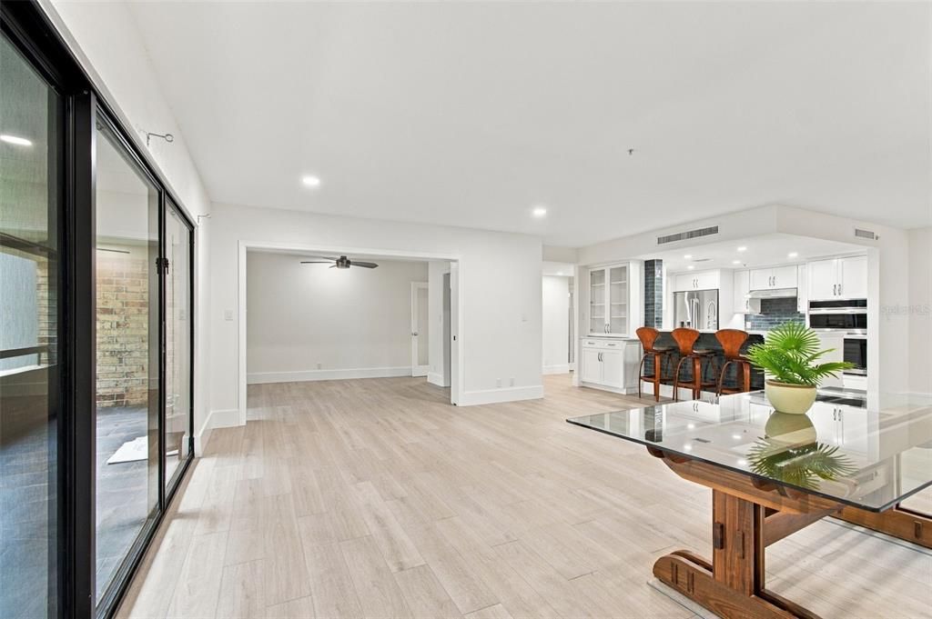 For Sale: $549,900 (2 beds, 2 baths, 1660 Square Feet)