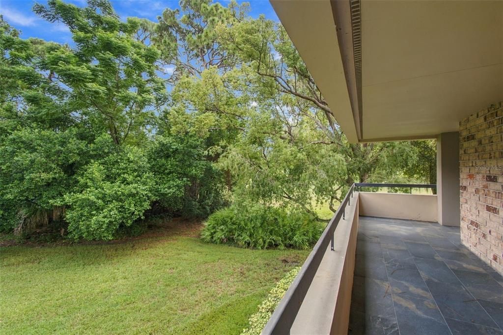 For Sale: $549,900 (2 beds, 2 baths, 1660 Square Feet)